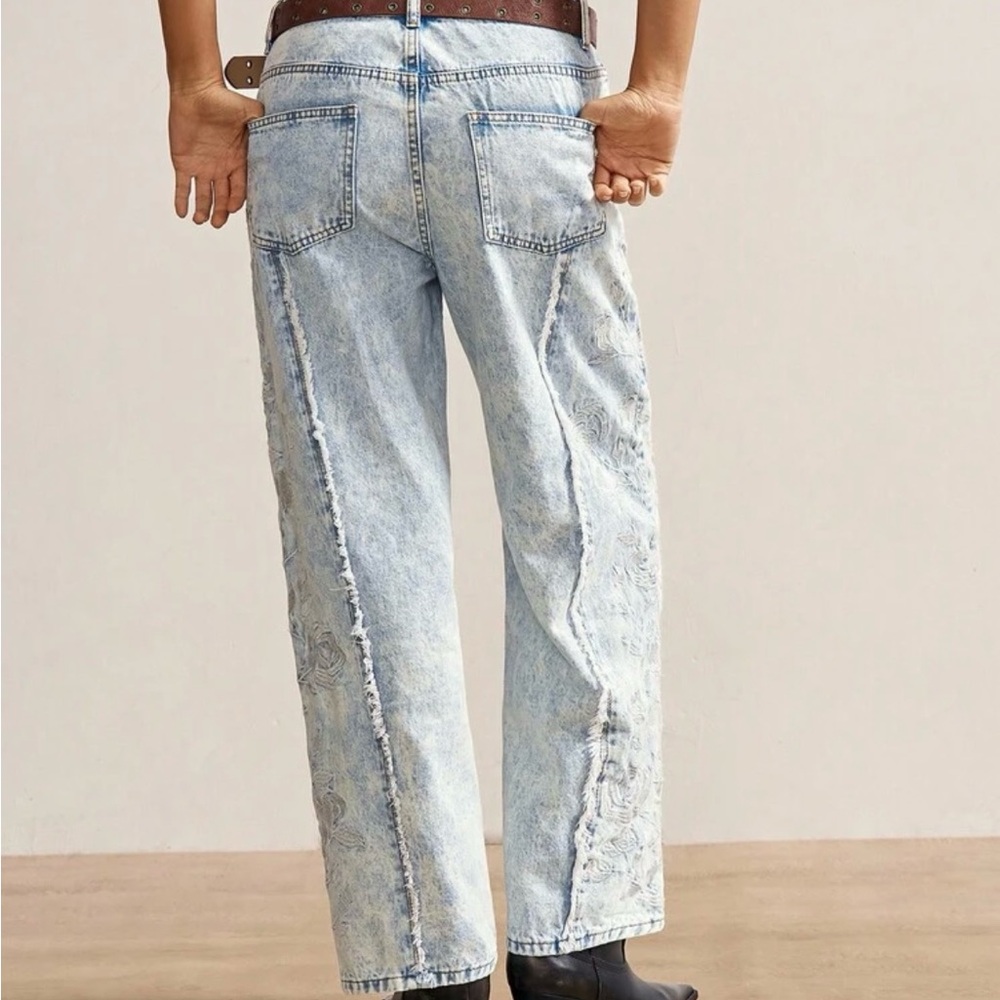 Jeans - Picture 8 of 11